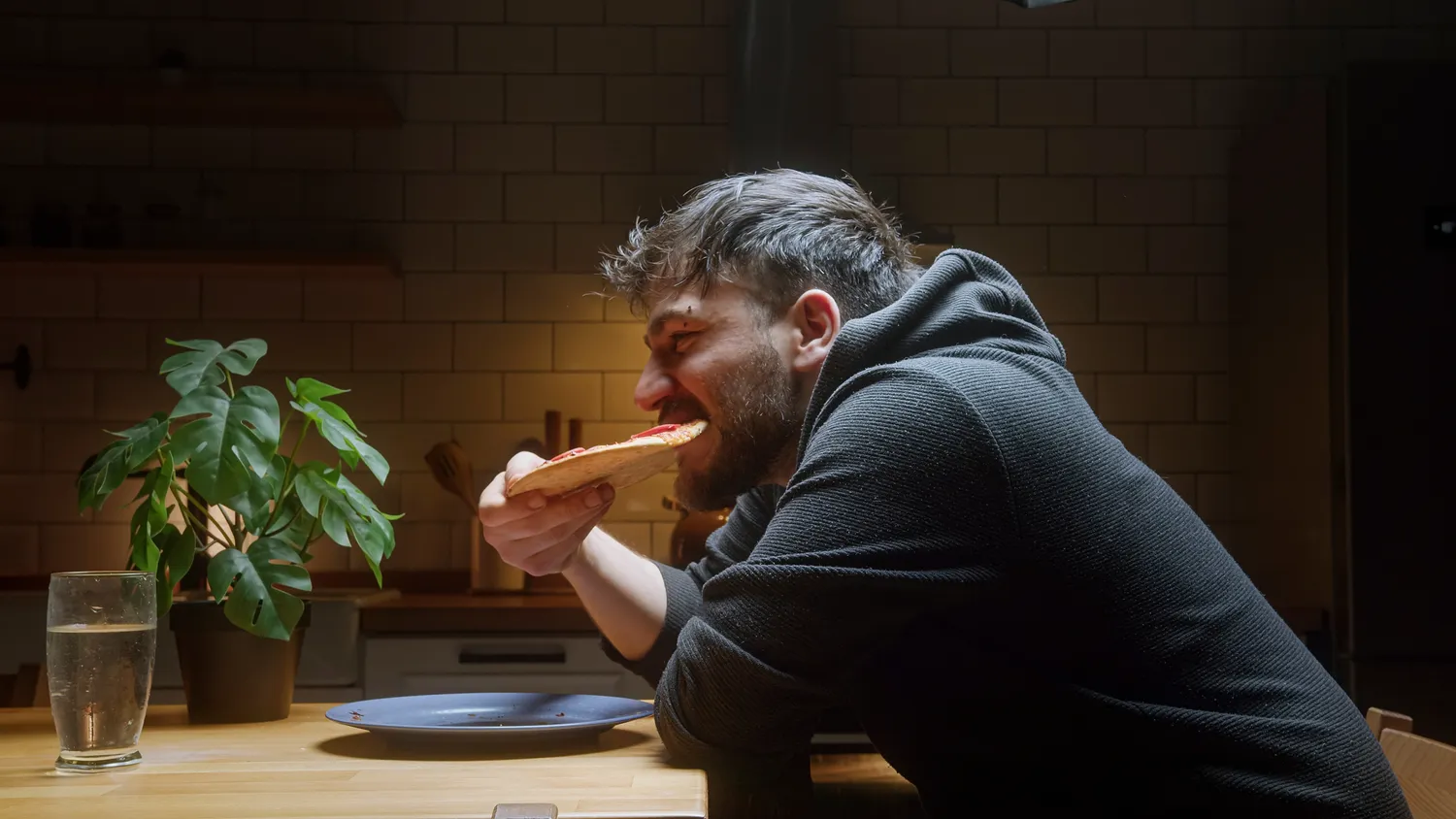 Vakarienės valgymas vėlai vakare