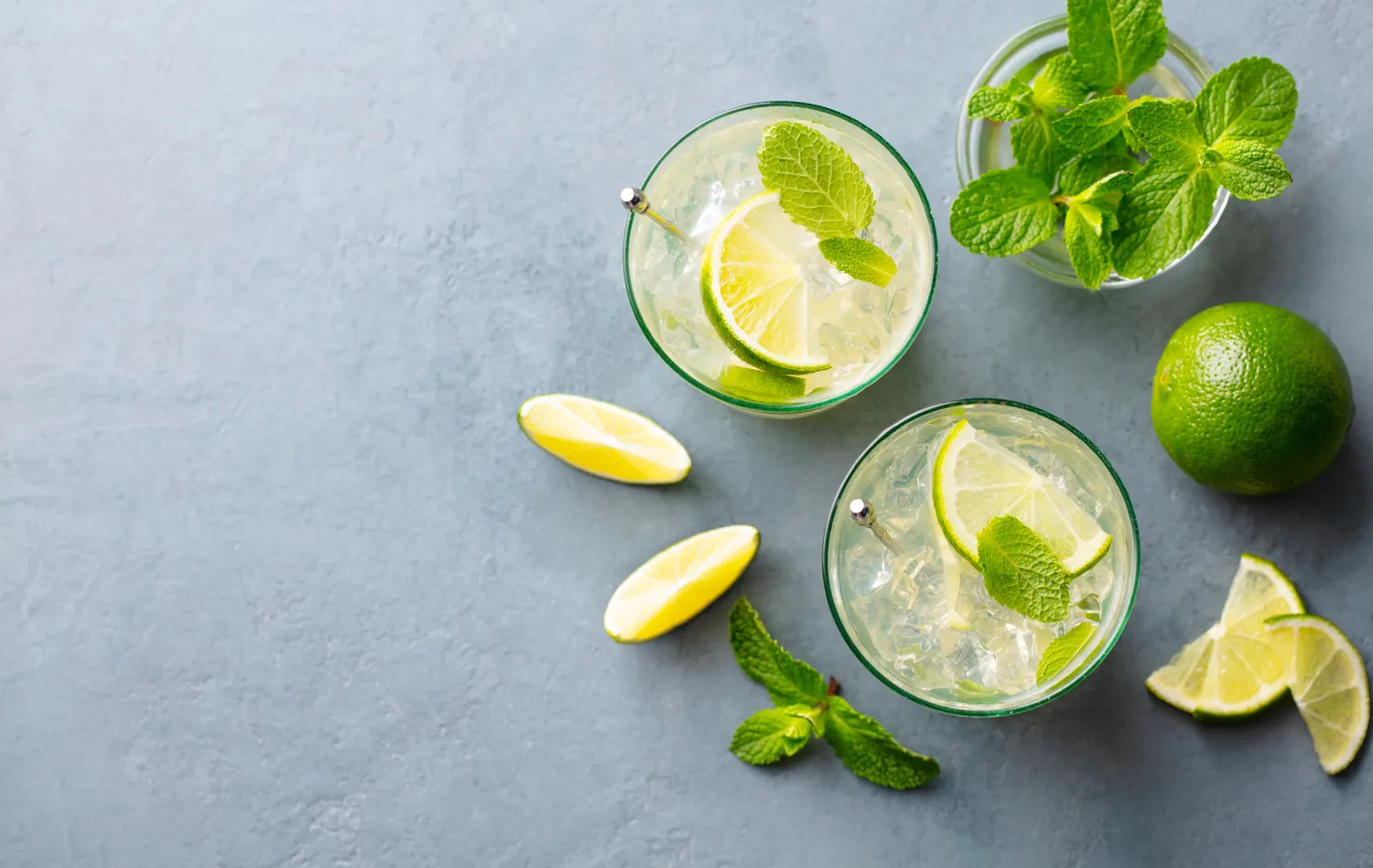 Citrina su vandeniu žiemą