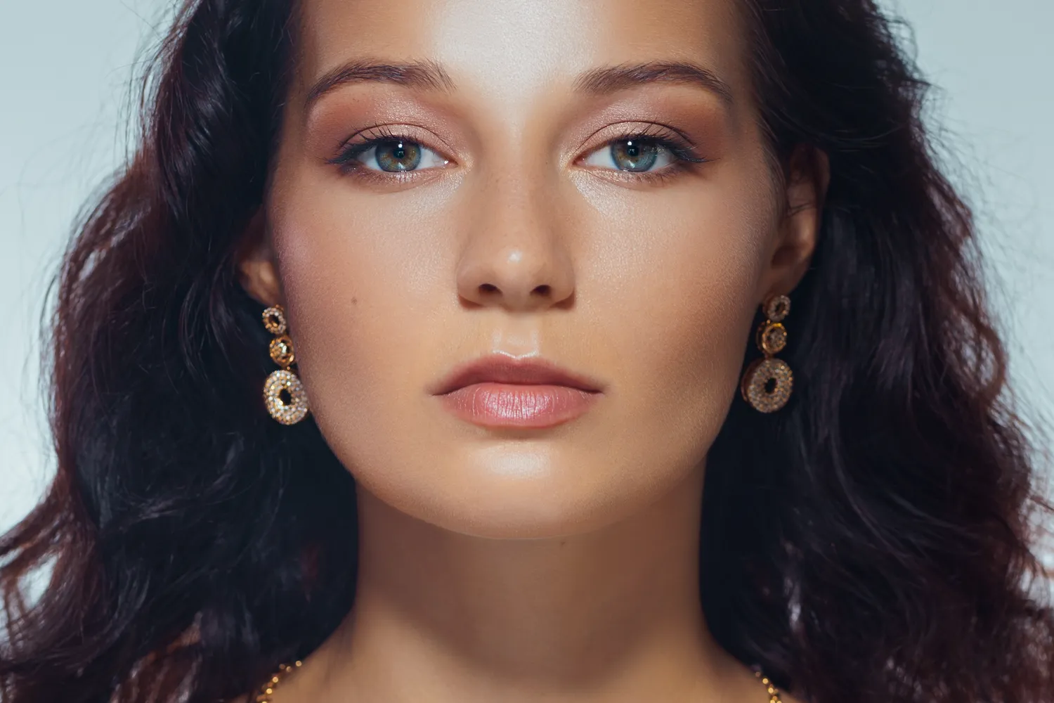 Auskarų priežiūra