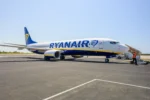 Ryanair / vivooo / Shutterstock.com