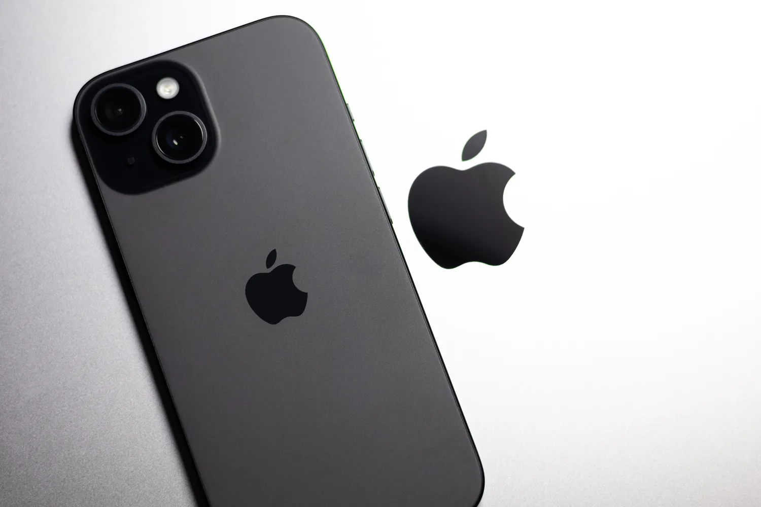 Naujienos iš Apple / Only_NewPhoto / Shutterstock.com