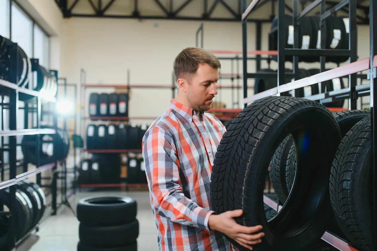 Padangų pasirinkimas parduotuvėje