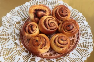 Švediškos cinamoninės bandelės