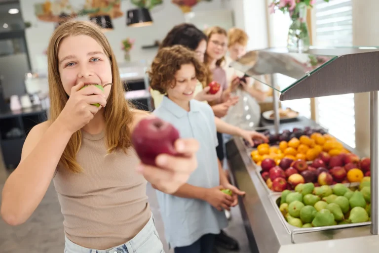 Kaip valgyti obuolį teisingai?