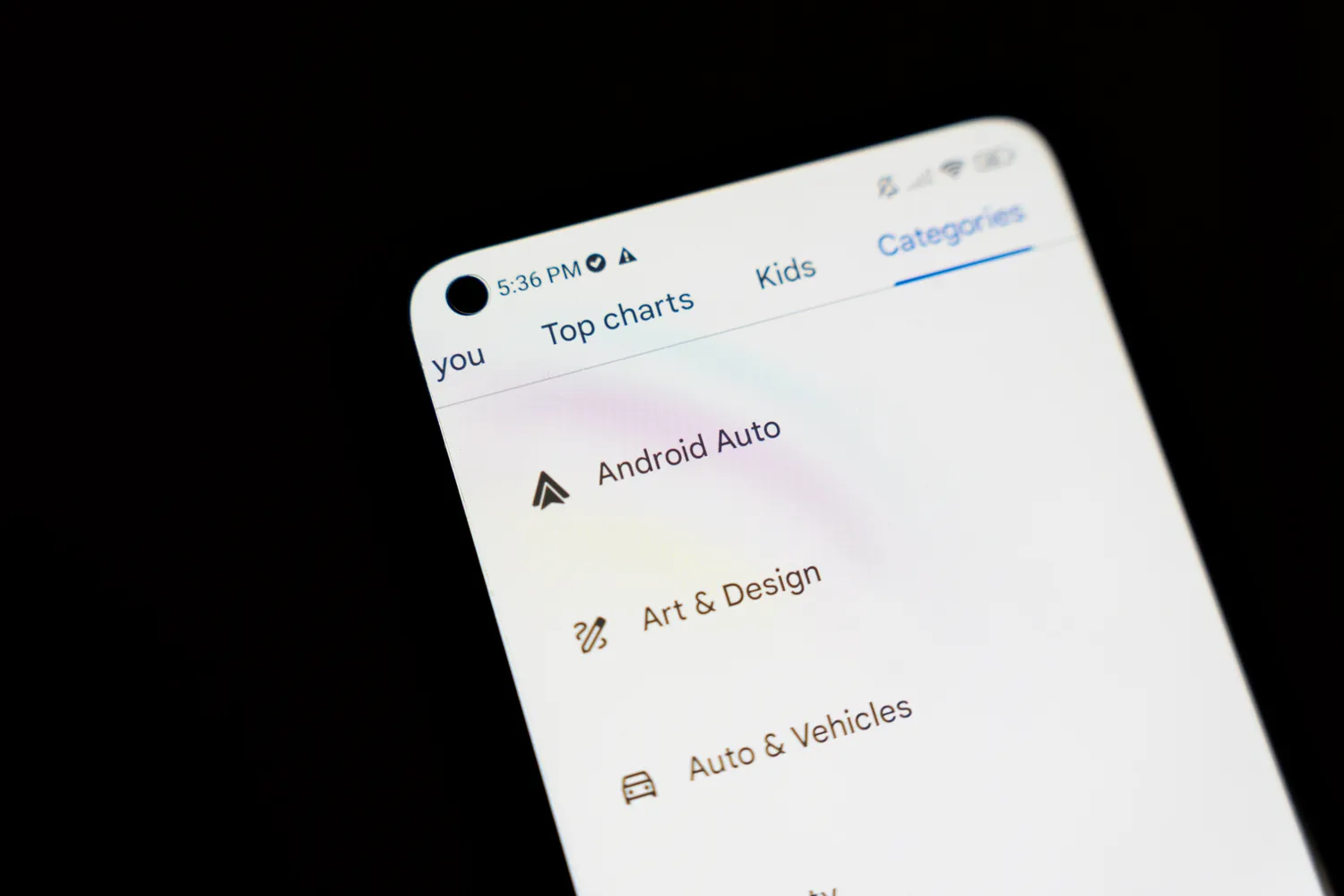Naujos Android Auto funkcijos / daily_creativity / Shutterstock.com