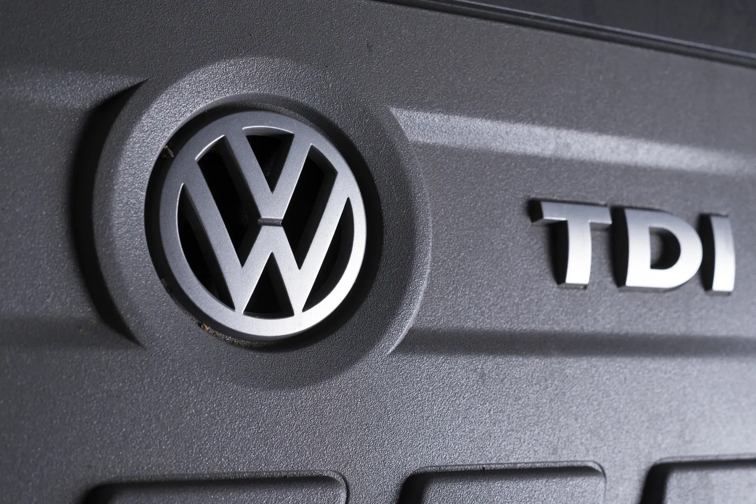 Volkswagen TDI / villorejo / Shutterstock.com