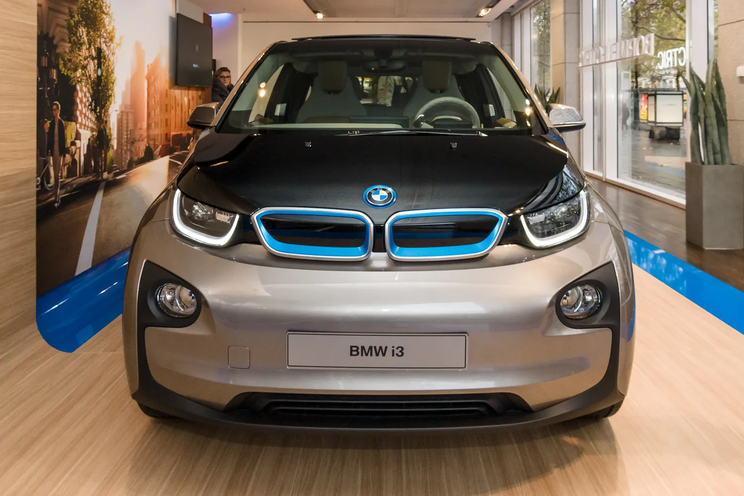 BMW i3 / Sergey Kohl / Shutterstock.com