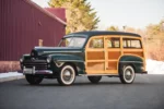 „Ford Super Deluxe Woody“, kurį kitais metais RM Sotheby's pardavė aukcione. Nuotrauka: RM Sotheby's